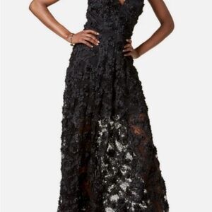 Chic Black Floral Maxi Dress